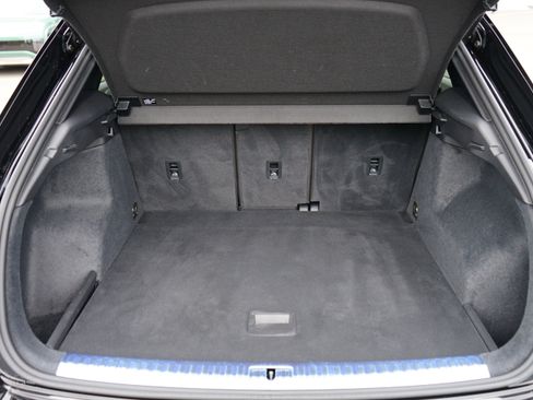 Used 2024 Audi Q3 2.0T Premium Plus w/ Premium Plus Package image 14