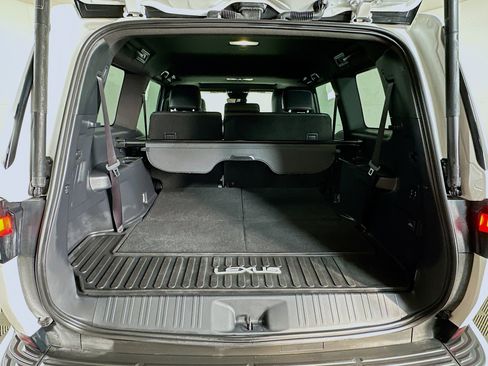 Used 2024 Lexus GX 550 w/ Accessory Package (2T) image 25