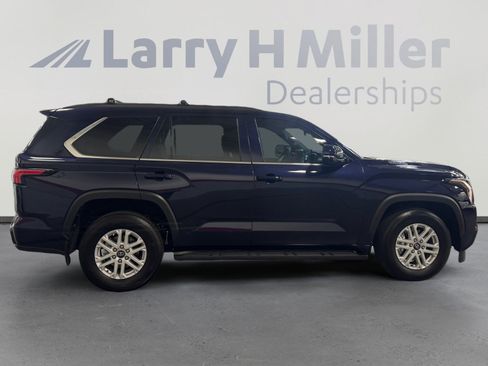 Certified 2026 Toyota Sequoia SR5 w/ SR5 Premium Package AWD/4WD image 6