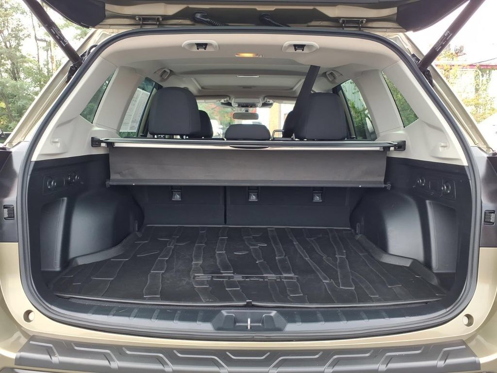 Certified 2023 Subaru Forester Premium AWD/4WD image 20
