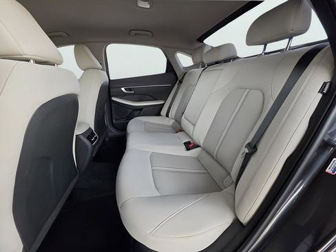 Used 2025 Hyundai Sonata SEL FWD image 25