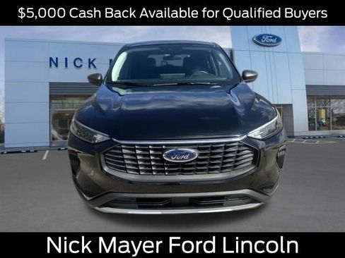 New 2025 Ford Escape Active w/ Active Premium Tech Pack image 2