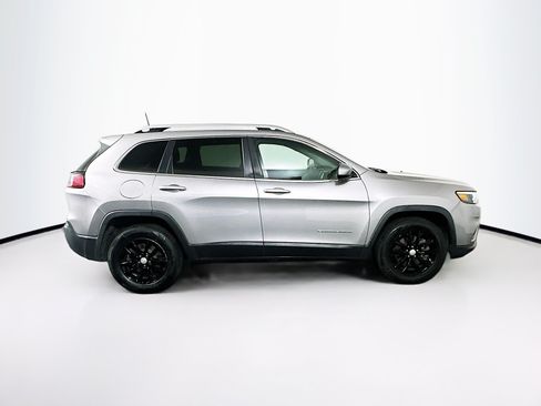 Used 2019 Jeep Cherokee Latitude w/ Popular Appearance Group AWD/4WD image 10