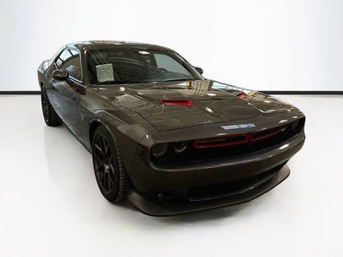 Used 2018 Dodge Challenger R/T Scat Pack w/ Driver Convenience Group image 3