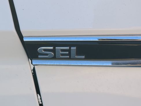 Used 2021 Volkswagen Jetta SEL image 39