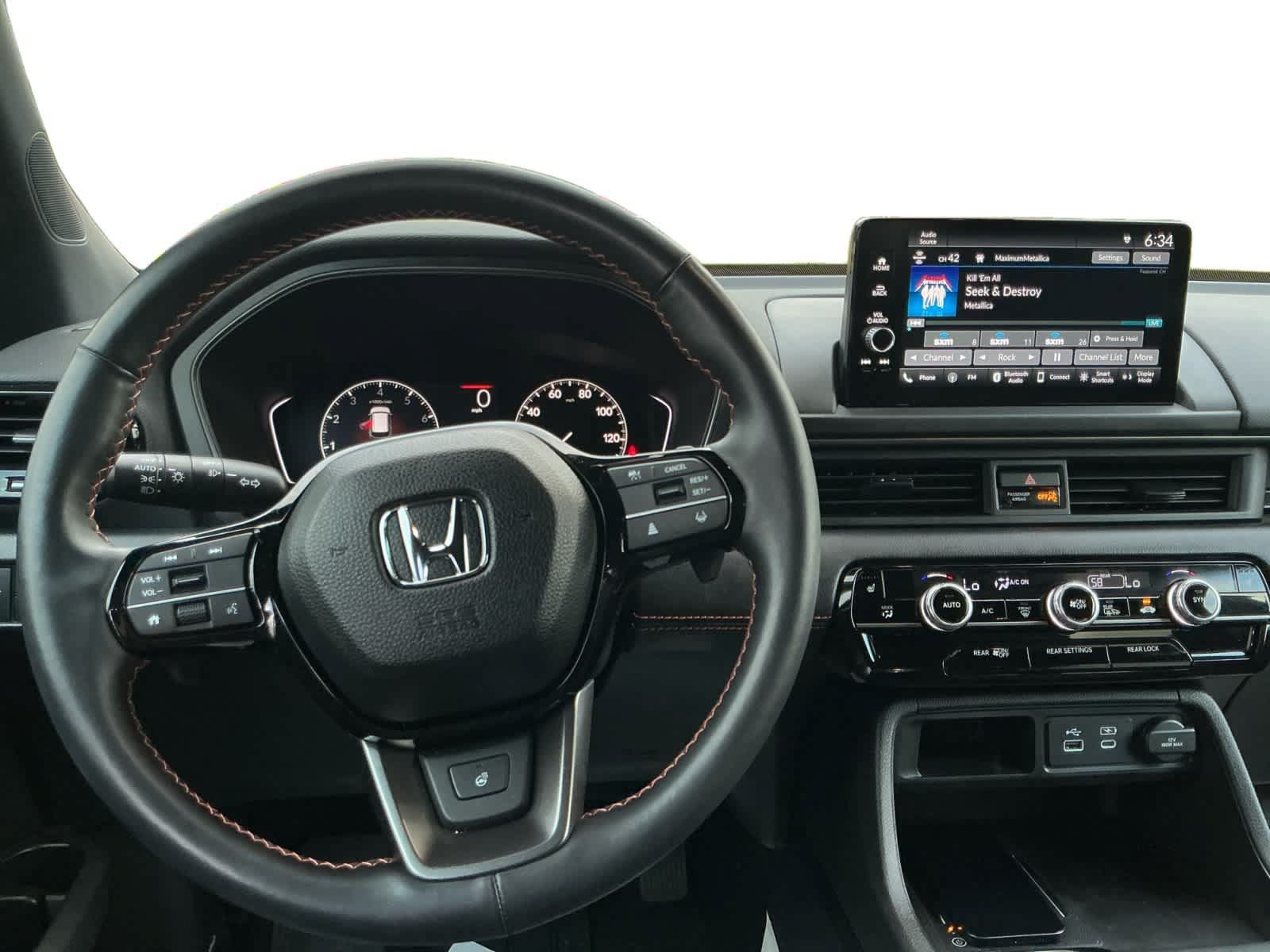 Used 2025 Honda Pilot TrailSport image 10