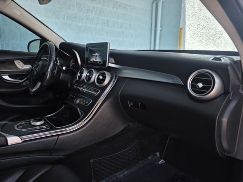 Used 2017 Mercedes-Benz C 300 Sedan image 12