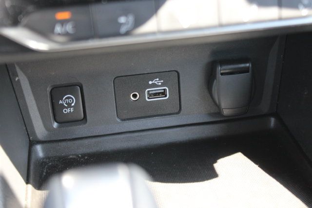 Used 2025 Nissan Sentra S FWD image 9
