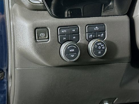 Used 2022 Chevrolet Silverado 1500 LT Trail Boss w/ Protection Package image 16