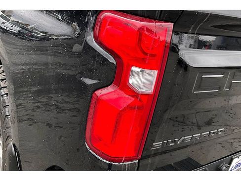 Used 2021 Chevrolet Silverado 1500 RST image 24