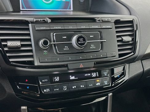 Used 2017 Honda Accord Sport image 18