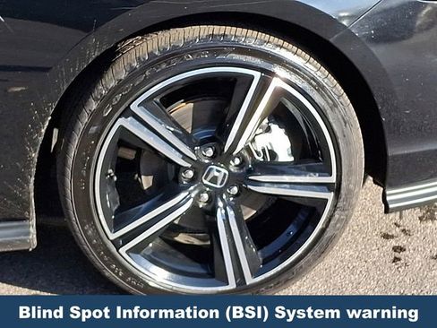 Used 2024 Honda Accord Sport image 10