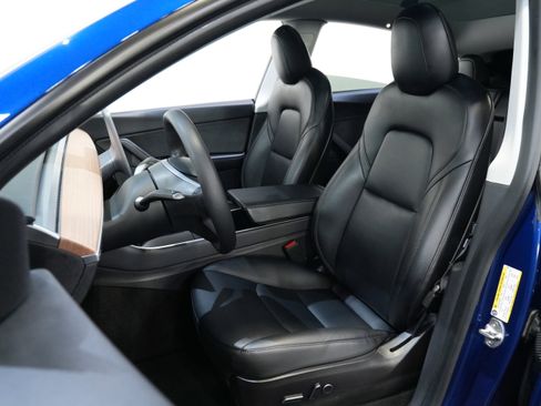 Used 2021 Tesla Model Y Long Range image 28