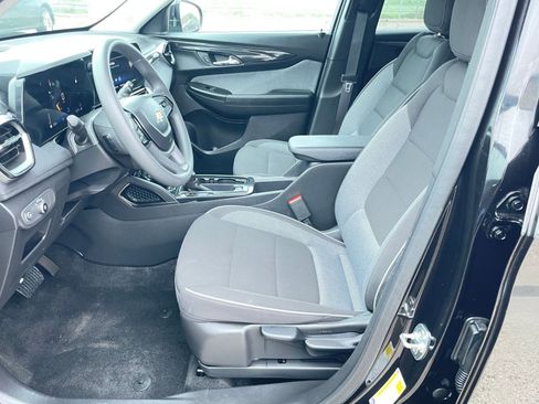 Used 2025 Chevrolet TrailBlazer LT image 27