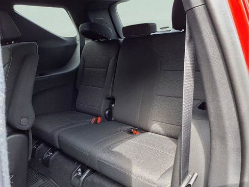 New 2026 Chevrolet Traverse LT w/ LPO, Floor Liner Package AWD/4WD image 9