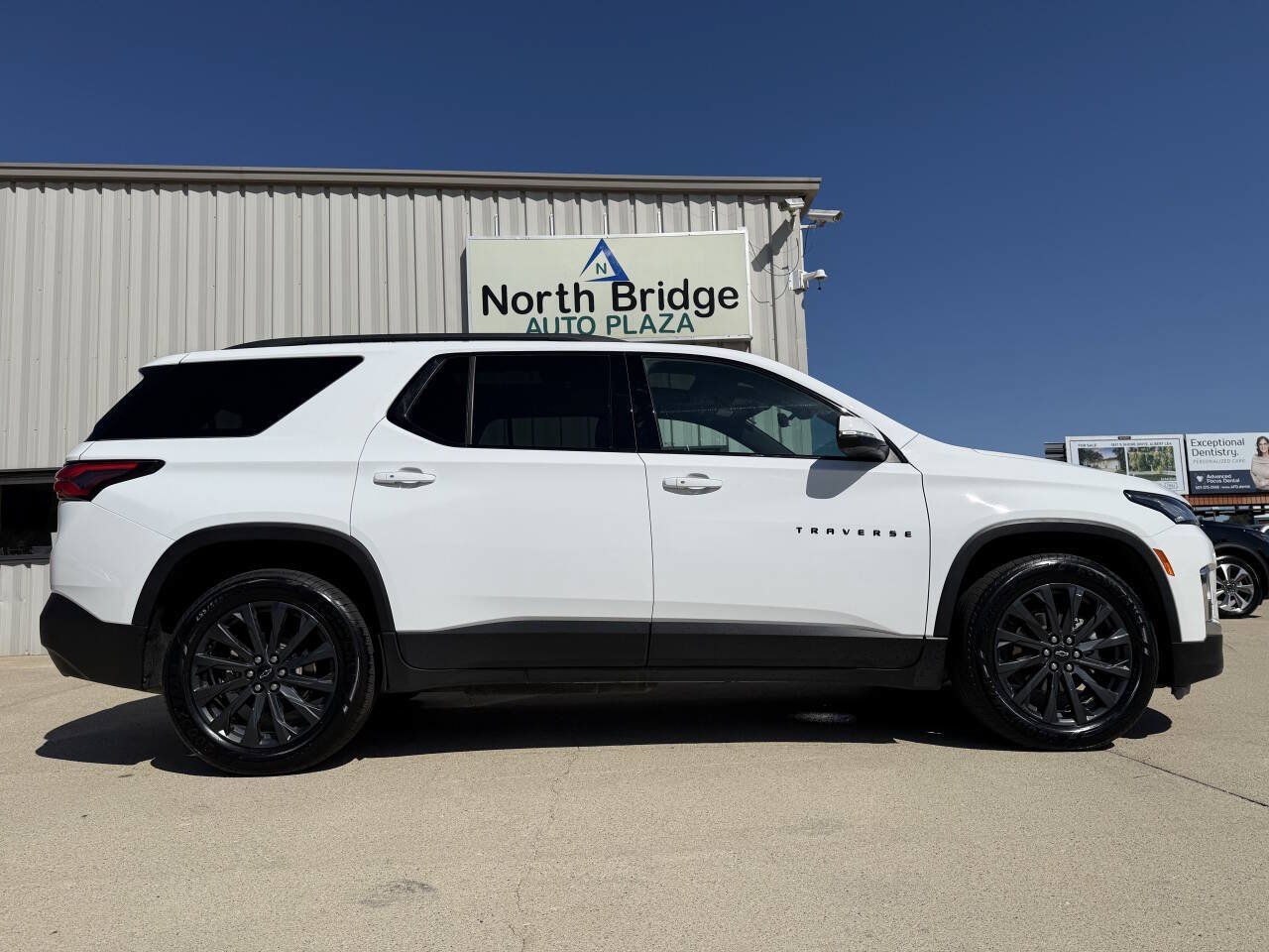 Used 2022 Chevrolet Traverse RS AWD/4WD image 32