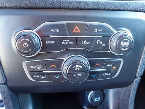 Used 2023 Dodge Charger R/T w/ Performance Handling Group image 20