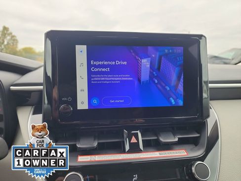 Used 2025 Toyota Corolla LE image 24