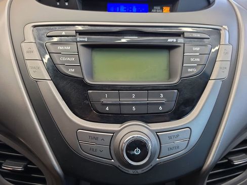 Used 2013 Hyundai Elantra GLS FWD image 23