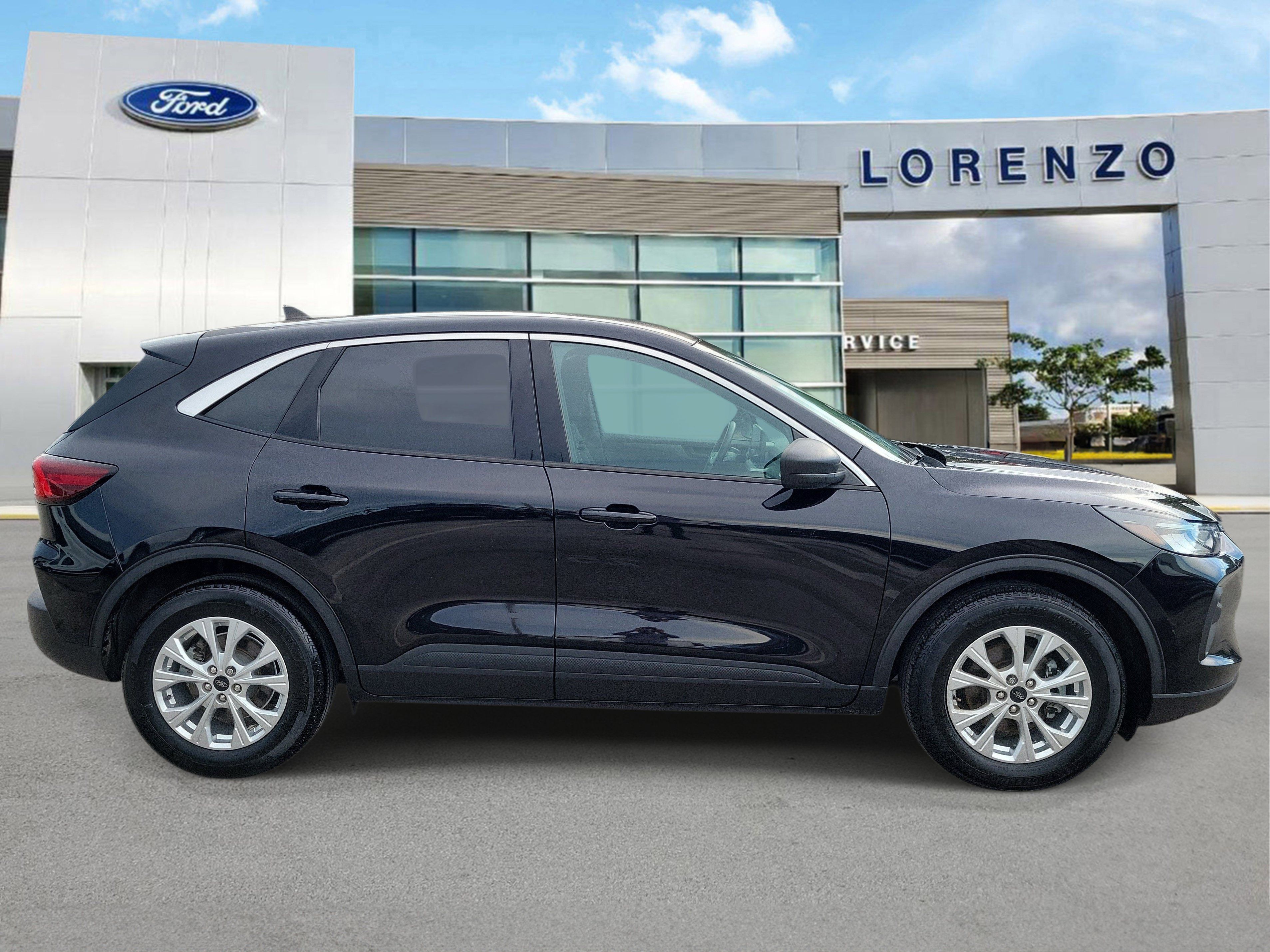 Certified 2024 Ford Escape Active w/ Tech Pack #1 FWD image 4