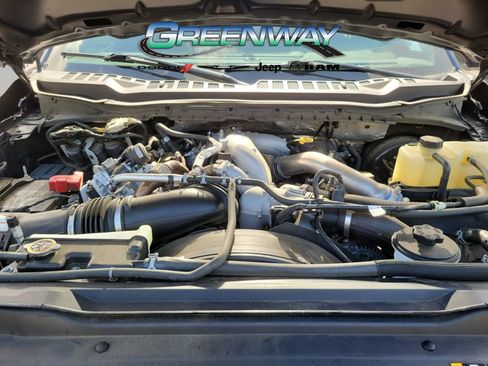 Used 2023 Ford F250 Lariat w/ Sport Appearance Package image 9