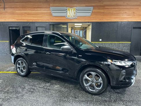 Used 2024 Ford Escape ST-Line AWD/4WD image 1