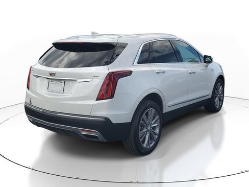 Certified 2024 Cadillac XT5 Premium Luxury w/ LPO, Floor Liner Package AWD/4WD image 4