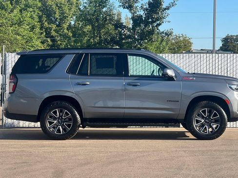 Used 2021 Chevrolet Tahoe Z71 w/ Z71 Signature Package AWD/4WD image 3