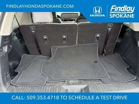 Used 2025 Honda Pilot Elite image 12