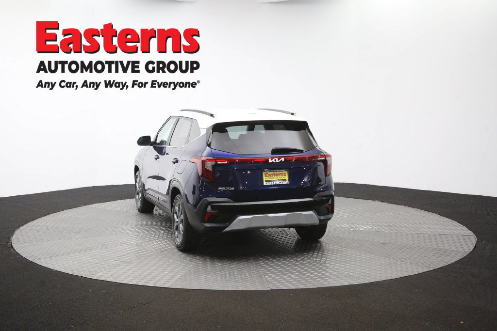 Used 2024 Kia Seltos S AWD/4WD image 41