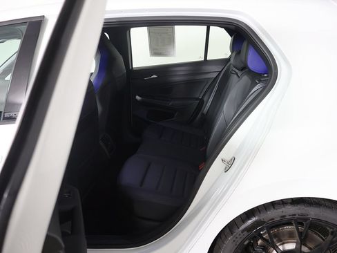 Used 2026 Volkswagen Golf R AWD/4WD image 32