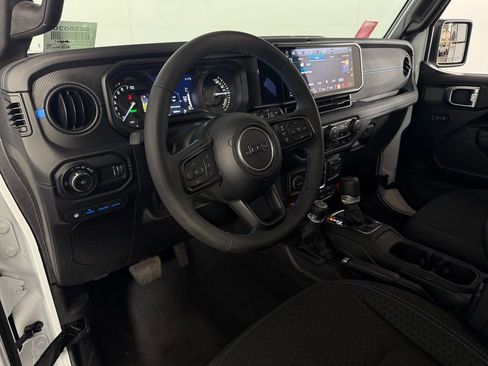 Used 2025 Jeep Wrangler Unlimited Rubicon 4xe w/ Safety Group image 21