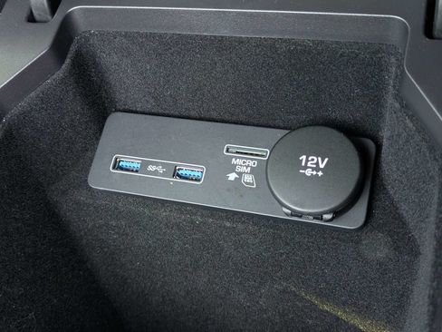 Used 2020 Jaguar E-PACE SE AWD/4WD image 26