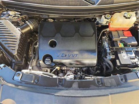 Used 2018 Chevrolet Traverse LT image 30