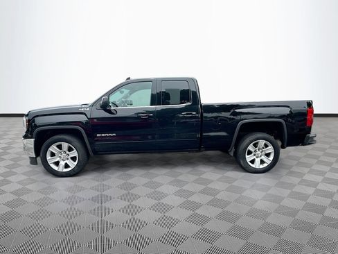 Used 2018 GMC Sierra 1500 SLE w/ SLE Value Package AWD/4WD image 4