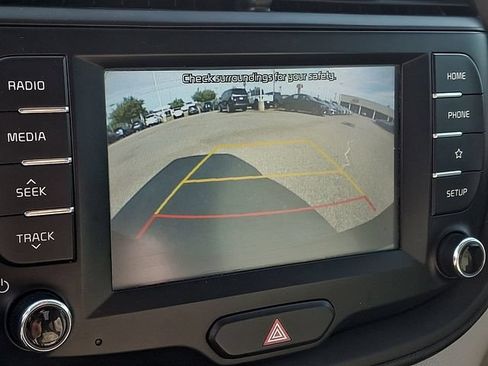 Used 2021 Kia Soul LX FWD image 17