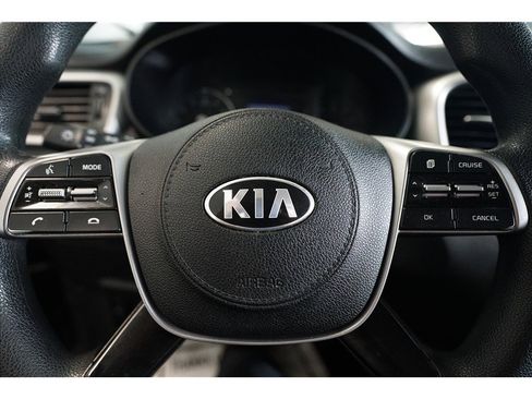 Used 2019 Kia Sorento FWD image 19