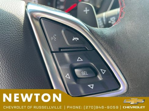 Used 2018 Chevrolet Camaro ZL1 RWD image 9