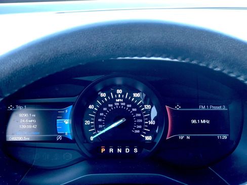 Used 2019 Ford Edge SEL w/ Equipment Group 201A image 17