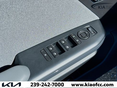 New 2025 Kia K4 EX FWD image 20