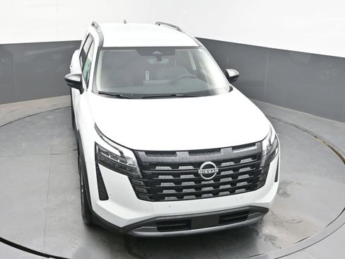 New 2026 Nissan Pathfinder SL FWD image 33