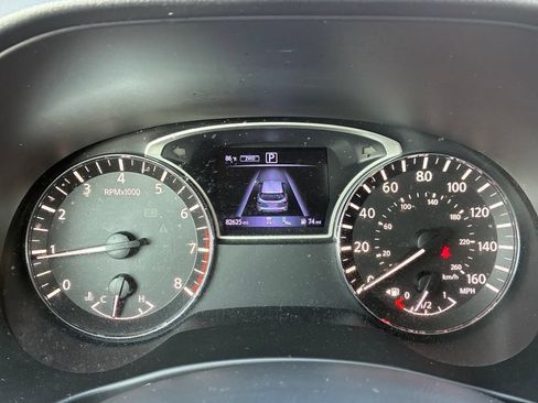 Used 2018 Nissan Pathfinder Platinum AWD/4WD image 21