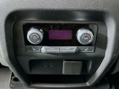 Used 2024 GMC Acadia Denali w/ Super Cruise Package image 28