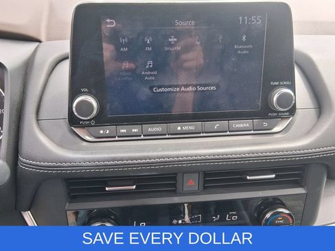 Used 2023 Nissan Rogue SV FWD image 12