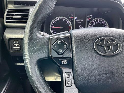 Used 2021 Toyota 4Runner TRD Off-Road Premium w/ Moonroof Package AWD/4WD image 20