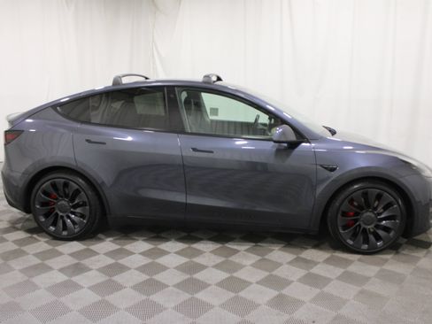 Used 2021 Tesla Model Y Performance AWD/4WD image 23