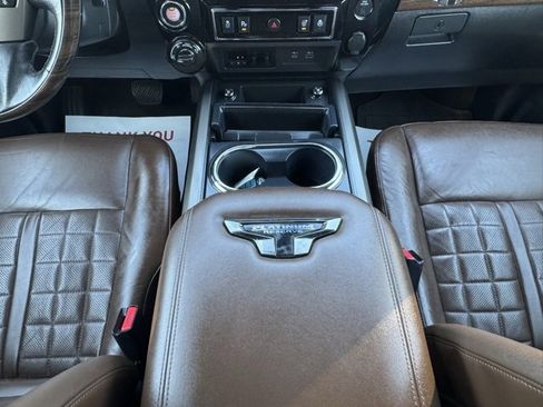 Used 2021 Nissan Titan Platinum Reserve w/ Moonroof Package image 20