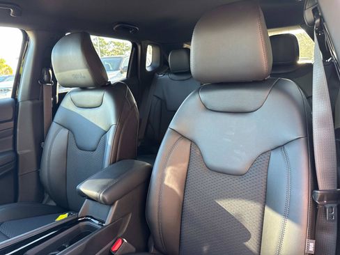 New 2026 Jeep Compass Latitude AWD/4WD image 19