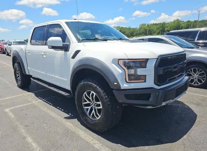 Used 2018 Ford F150 Raptor w/ Equipment Group 802A Luxury AWD/4WD image 2