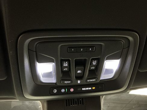 Used 2026 Chevrolet Silverado 1500 High Country AWD/4WD image 21